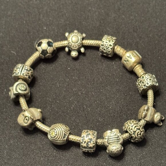 Vintage Pandora Silver Bracelet with 10 Charms 2 Spacers - Picture 2 of 3